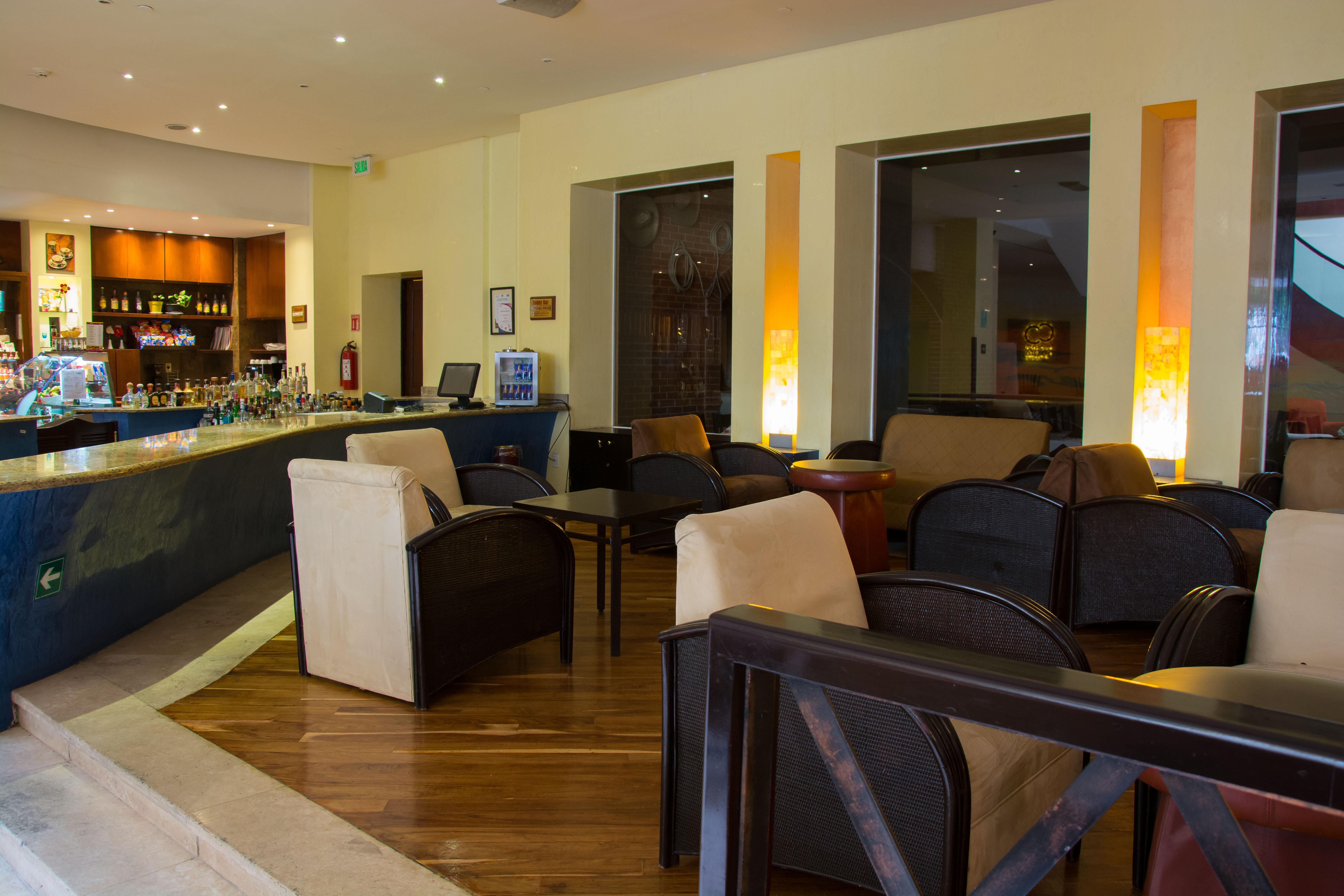 Belair Unique Mexico City Wtc, Trademark By Wyndham Exterior photo The lounge at the airport